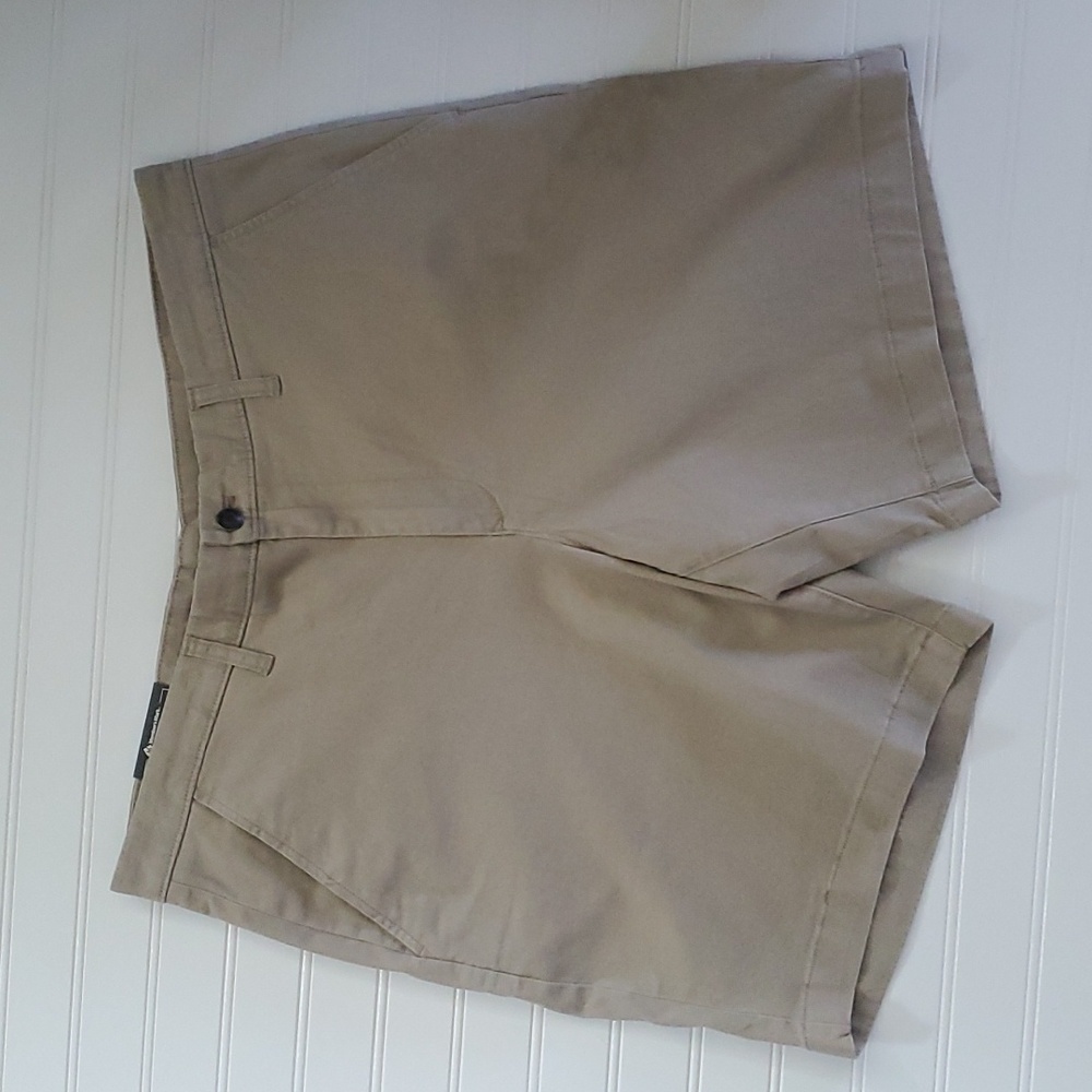 Member's Mark Flat Front Shorts - Beige/Khaki - Size 38 - 9" Inseam - NWT